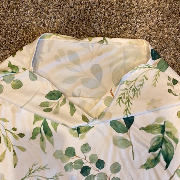 Car Seat/Nursing cover - Picture 4 of 8